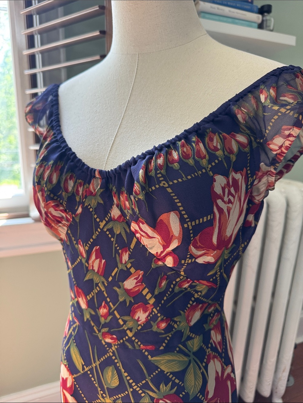 Anna Sui silk Floral Midi Dress w/ off the shoulder sleeves - Picture 12 of 15